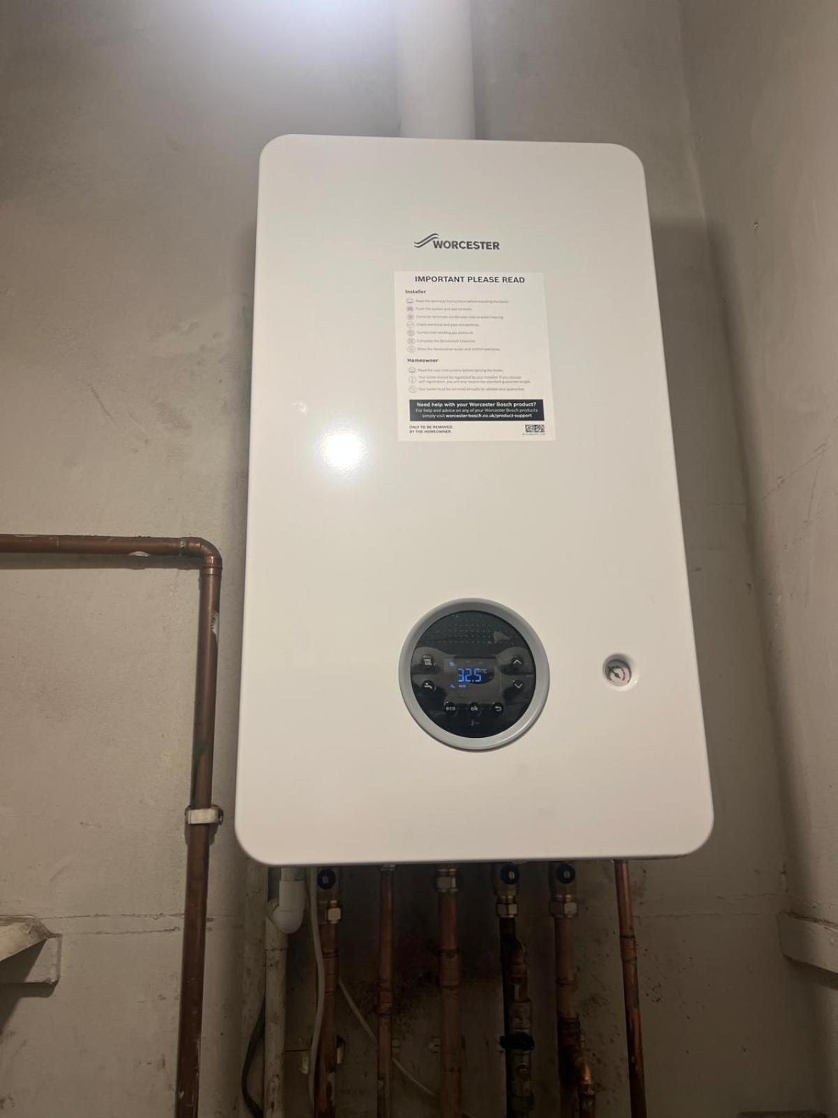 One Bedroom Apartment In Gorgie With New Central Heating System Edinburg Exteriör bild